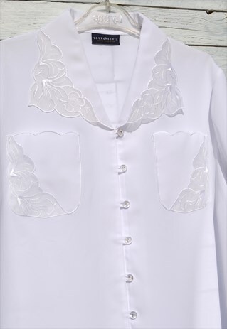 VINTAGE WHITE SHORT SLEEVED SHIRT WITH EMBROIDERED ORGANZA