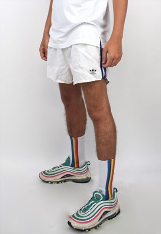VINTAGE 90'S ADIDAS WHITE SHORTS WITH BLUE STRIPES