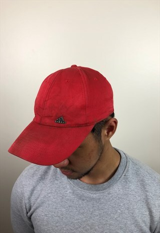 VINTAGE RED ADIDAS CAP