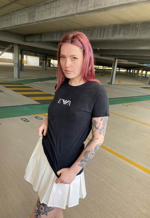 garment image