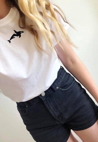 ORCA EMBROIDERED WHITE T-SHIRT