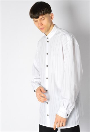 VINTAGE 90S WHITE STRIPED COLLARLESS SHIRT