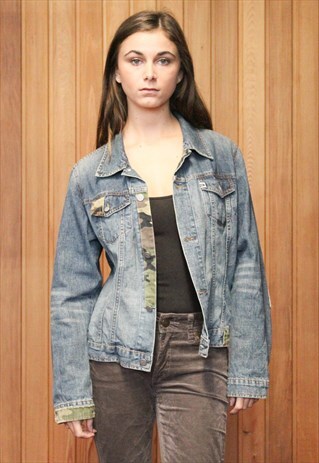 VINTAGE 1990S BLUE DENIM JACKET