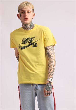 VINTAGE NIKE T-SHIRT