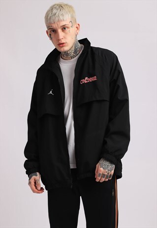 VINTAGE NIKE SHELL JACKET