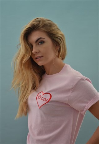 PIZZA HEART EMBROIDERED PINK T-SHIRT
