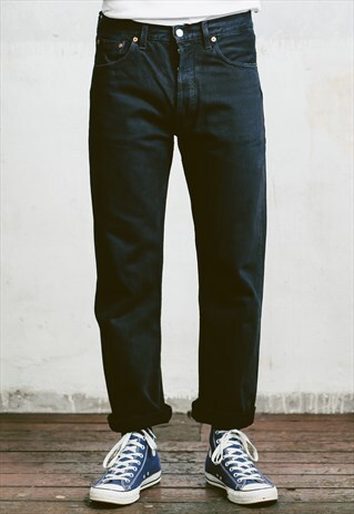 VINTAGE LEVIS 501 JEANS