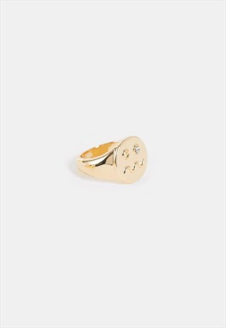 54 FLORAL CIRCLE CONFUSED FACE SIGNET RING - GOLD