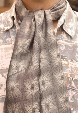 VINTAGE SCARF / CRAVAT