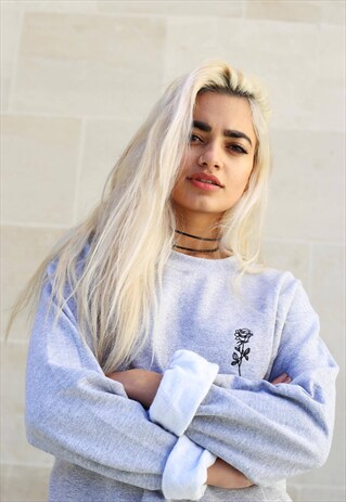 EMBROIDERED ROSE SWEATER