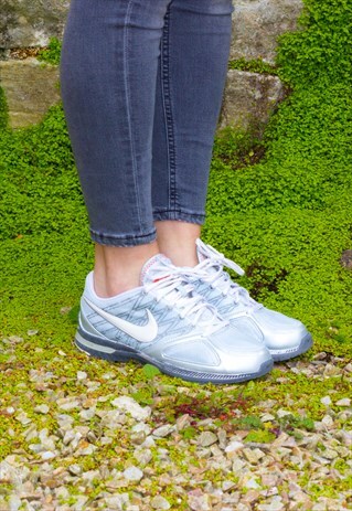 RETRO SILVER NIKE ZOOM TRAINERS UK5
