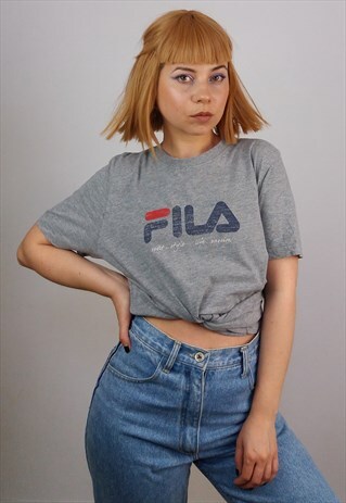 VINTAGE 90'S FILA UNISEX BIG SPELL-OUT LOGO T-SHIRT IN GREY