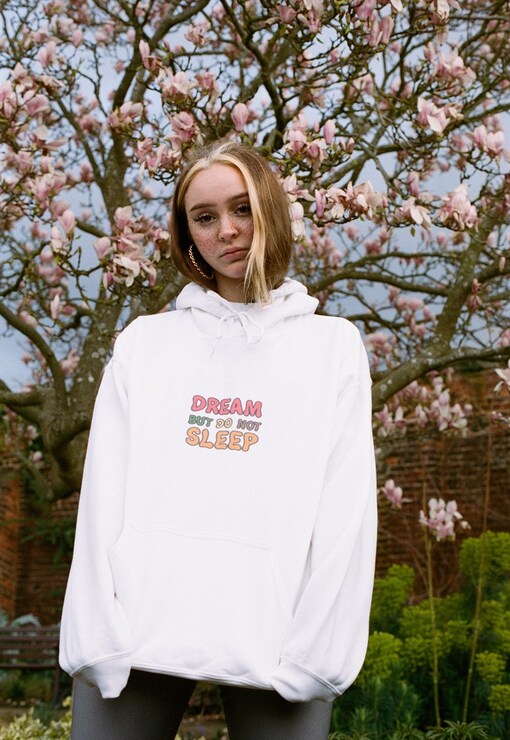 garment image
