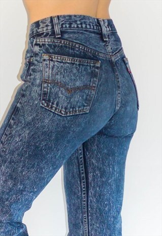 VINTAGE SUPER HIGH WAIST LEVI JEANS
