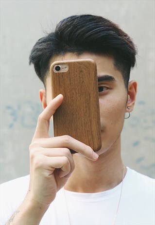WOOD-LOOK PHONE CASE - BROWN