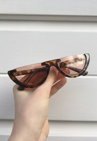 WOMENS VINTAGE STYLE 90S TORTOISE SHELL HALF CUT SUNGLASSES