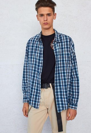 VINTAGE BLUE WRANGLER LONG SLEEVE CHECKERED SHIRT