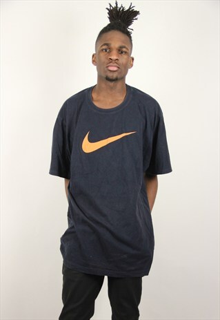 VINTAGE NIKE TSHIRT