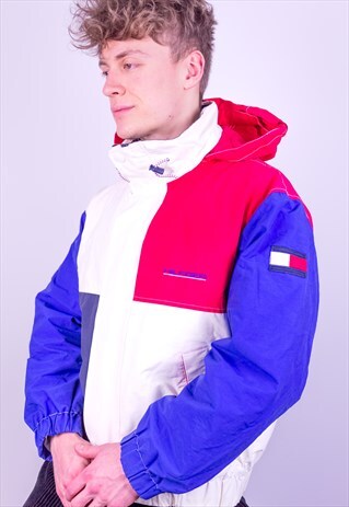 VINTAGE TOMMY HILFIGER JACKET IN RED, WHITE & BLUE