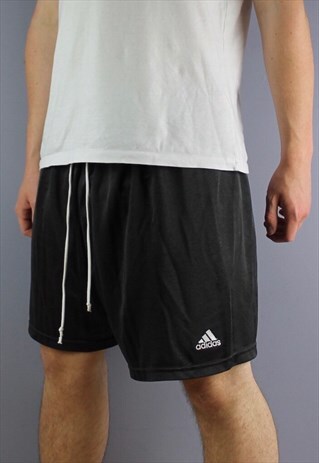 VINTAGE ADIDAS SHORTS IN BLACK WITH LOGO AND DRAWSTRINGS. SI