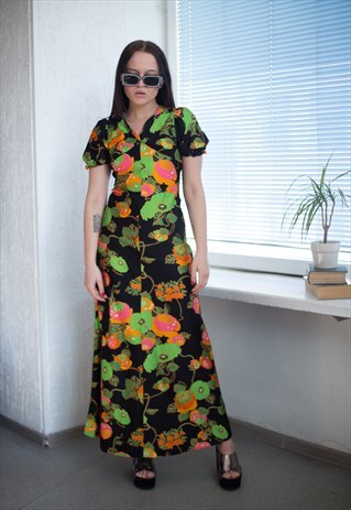 VINTAGE 70'S MULTI COLOUR SHORT SLEEVED MAXI DRESS