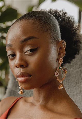 BEE AND FLOWER DANGLE TIER ELEGANT EARRINGS