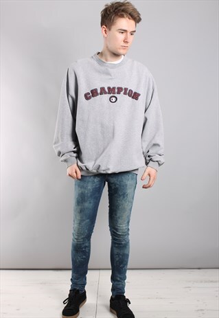 VINTAGE CHAMPION SWEATSHIRT