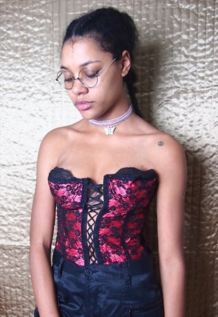 RED AND BLACK LACE CROP TOP