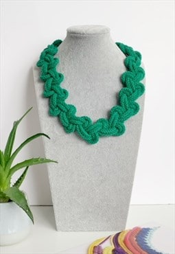 Handmade by Tinni The Lily Boho Knotted Necklace Emerald