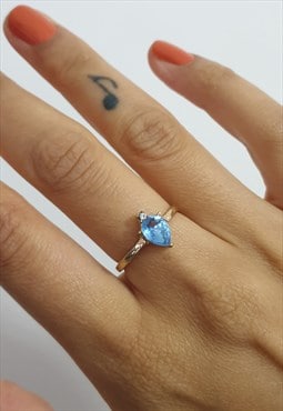 Blue Teardrop Gem Stone Ring w Diamante & Gold Band