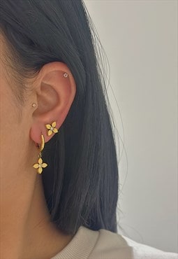 FLEUR DE CRYSTAL Gold Four Leaf Clover Hoop Stud Earring Set