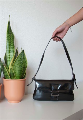 VINTAGE Y2K BAGUETTE VARNISHED SMALL HANDBAG BAG