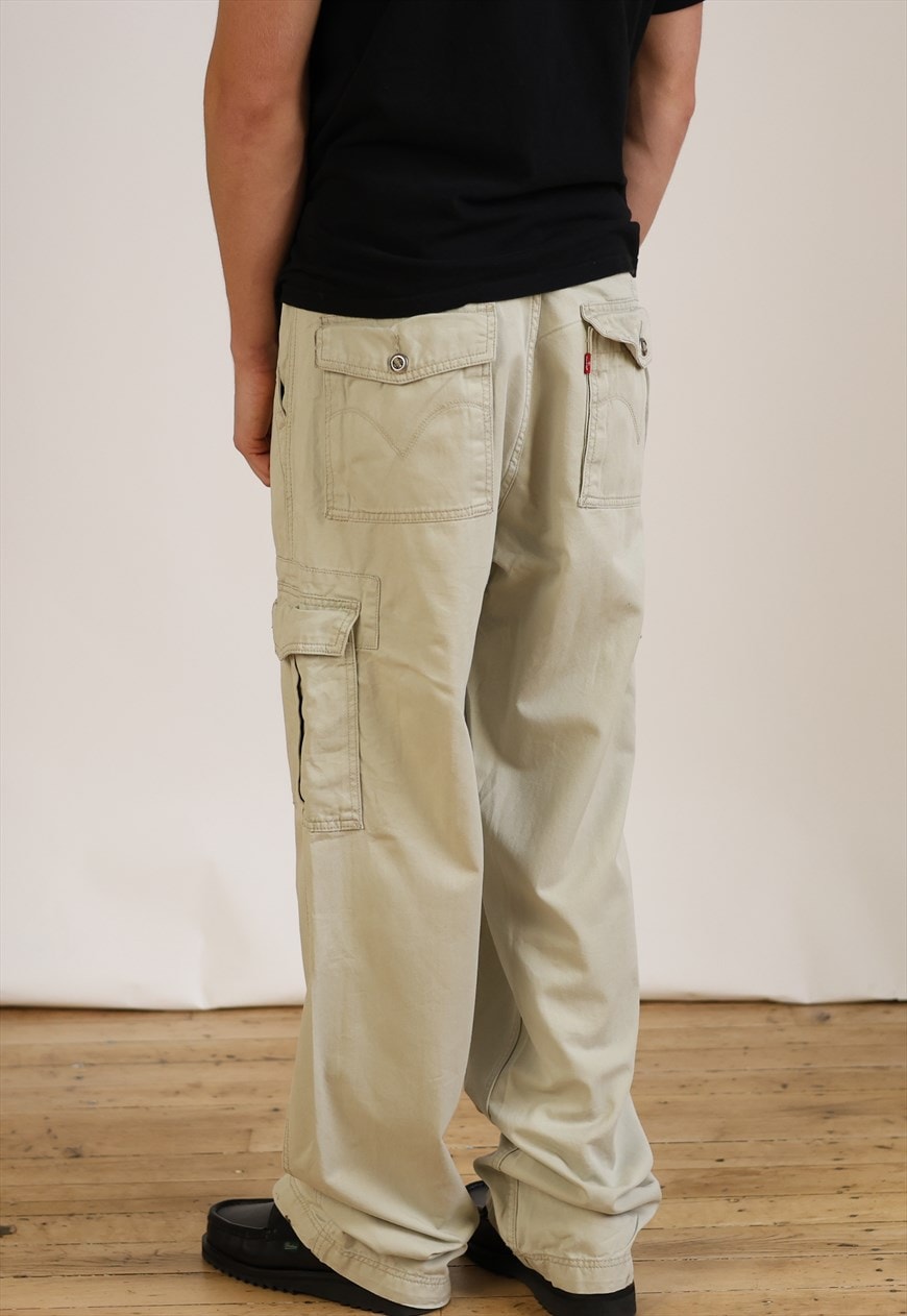 Levis cargo hotsell pants loose straight