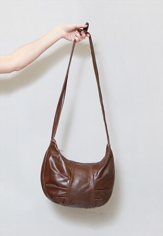 VINTAGE 1970'S DARK BROWN LEATHER SHOULDER BAG