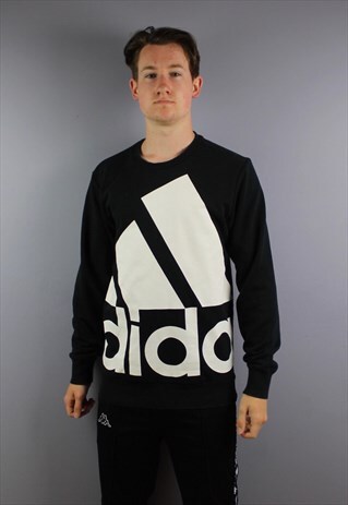 VINTAGE ADIDAS SWEATSHIRT IN BLACK WITH MASSIVE PRINTED LOGO