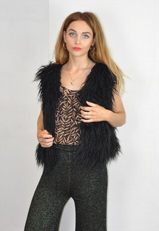VINTAGE 90S BLACK SHAGGY SLEEVELESS GILET JACKET