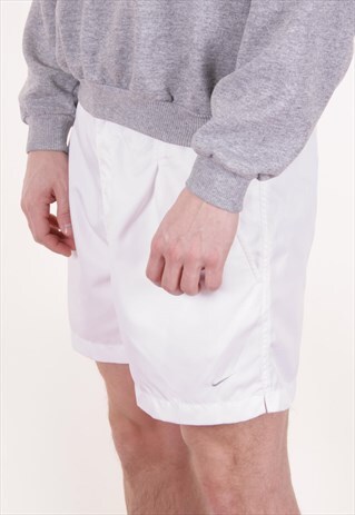 90S VINTAGE NIKE SPORTS SHORTS AA9472