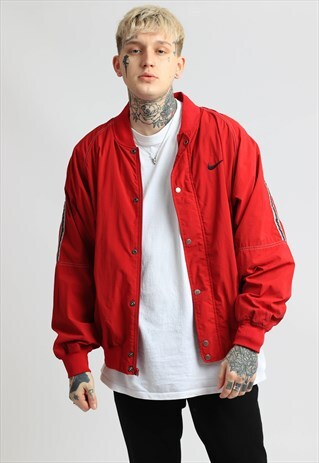 VINTAGE NIKE WINDBREAKER JACKET
