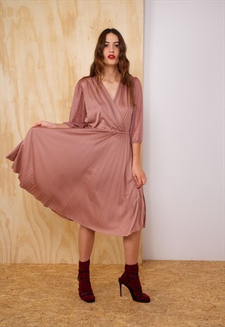 VINTAGE DRESS IN PEACH