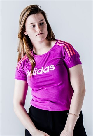 VINTAGE Y2K ADIDAS T-SHIRT IN FUCHSIA PINK