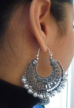SILVER AND PEARL ANTIQUE LOOK INDIAN HOOP EARRINGS