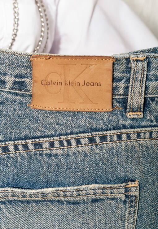 garment image