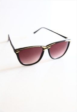 Vintage Black Frame,  Red lenses