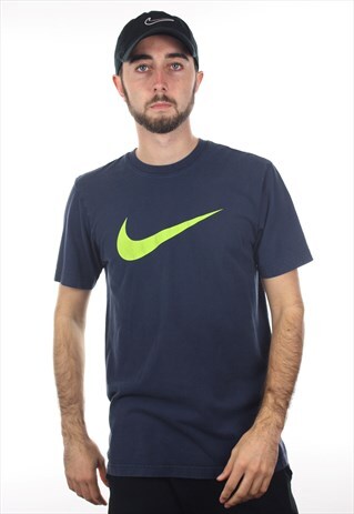 VINTAGE NIKE T SHIRT