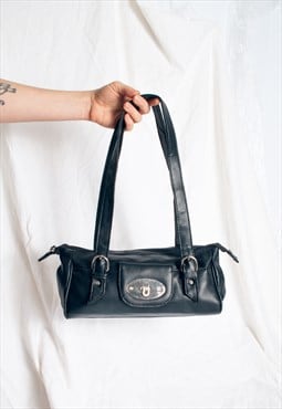 Vintage Y2K Faux Leather Baguette Bag in Black