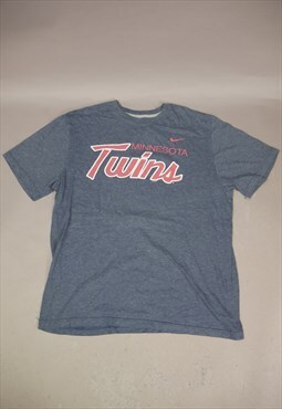 Vintage Nike Minnesota Twins Graphic T-Shirt in Blue