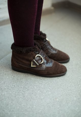 VINTAGE 80'S BROWN SUEDE BUCKLE ANKLE BOOTS