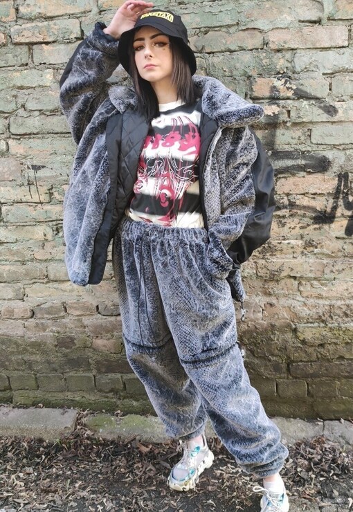 garment image