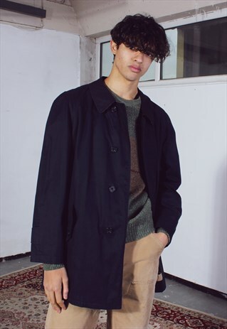 VINTAGE AQUASCUTUM BLACK LIGHTWEIGHT RAINCOAT