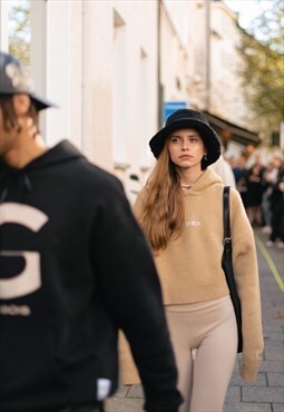 Graduation sherpa bucket hat black